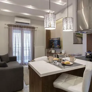κάντε κράτηση εδώ